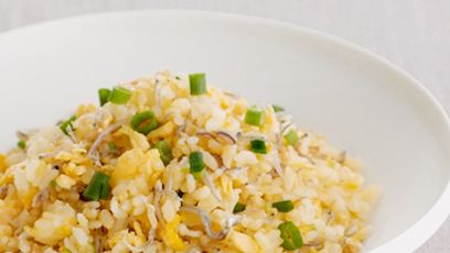 Fried Rice with Dried Young Sardines and Peanuts