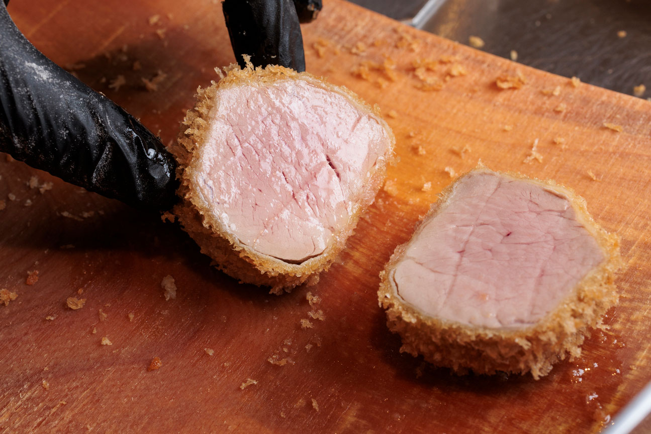 Breading, frying, and slicing a lean Dorobuta filet tonkatsu